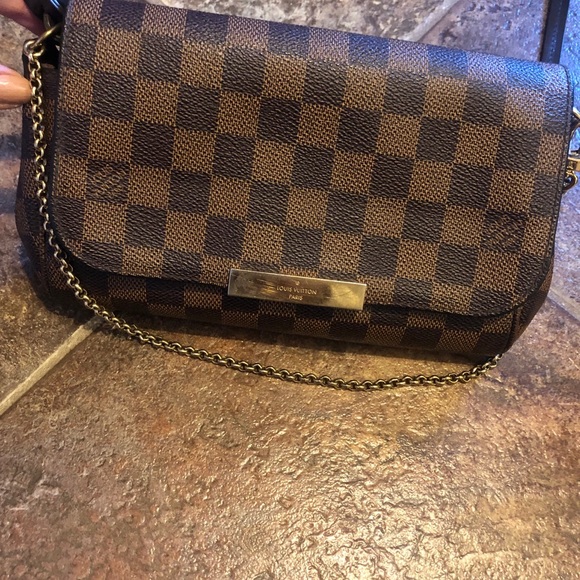 Louis Vuitton favorite PM - Picture 4 of 15